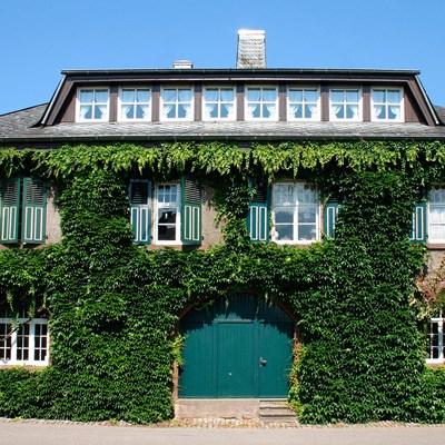 Schmitt Söhne Wines parents house